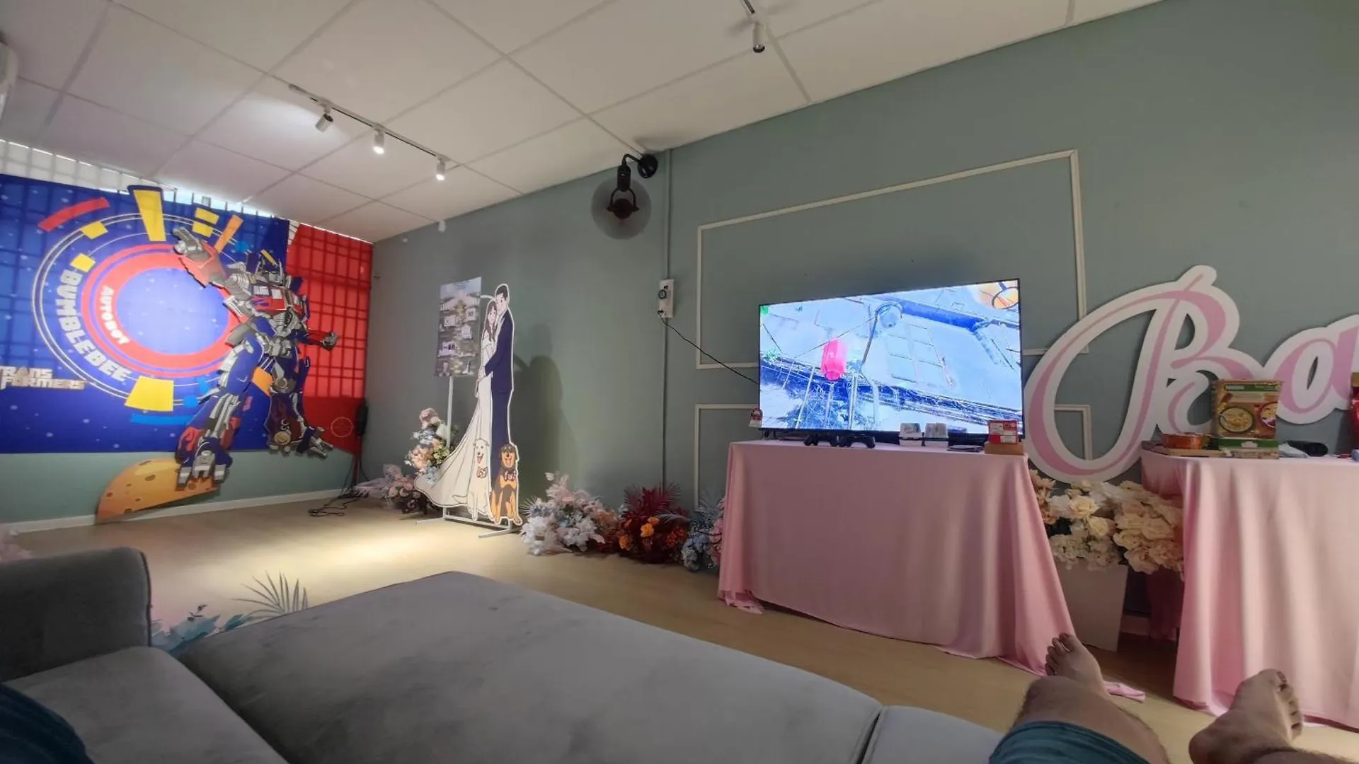 Georgetown Family Ktv Theme Fun Staycation Up To 6 Pax Netflix Youtube Playstation Jelutong